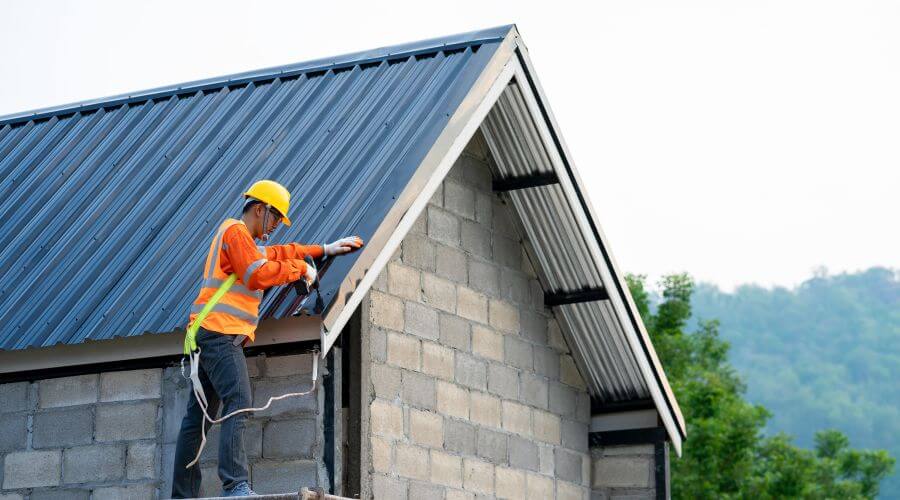 Professional residential roofers in Basalt, ID